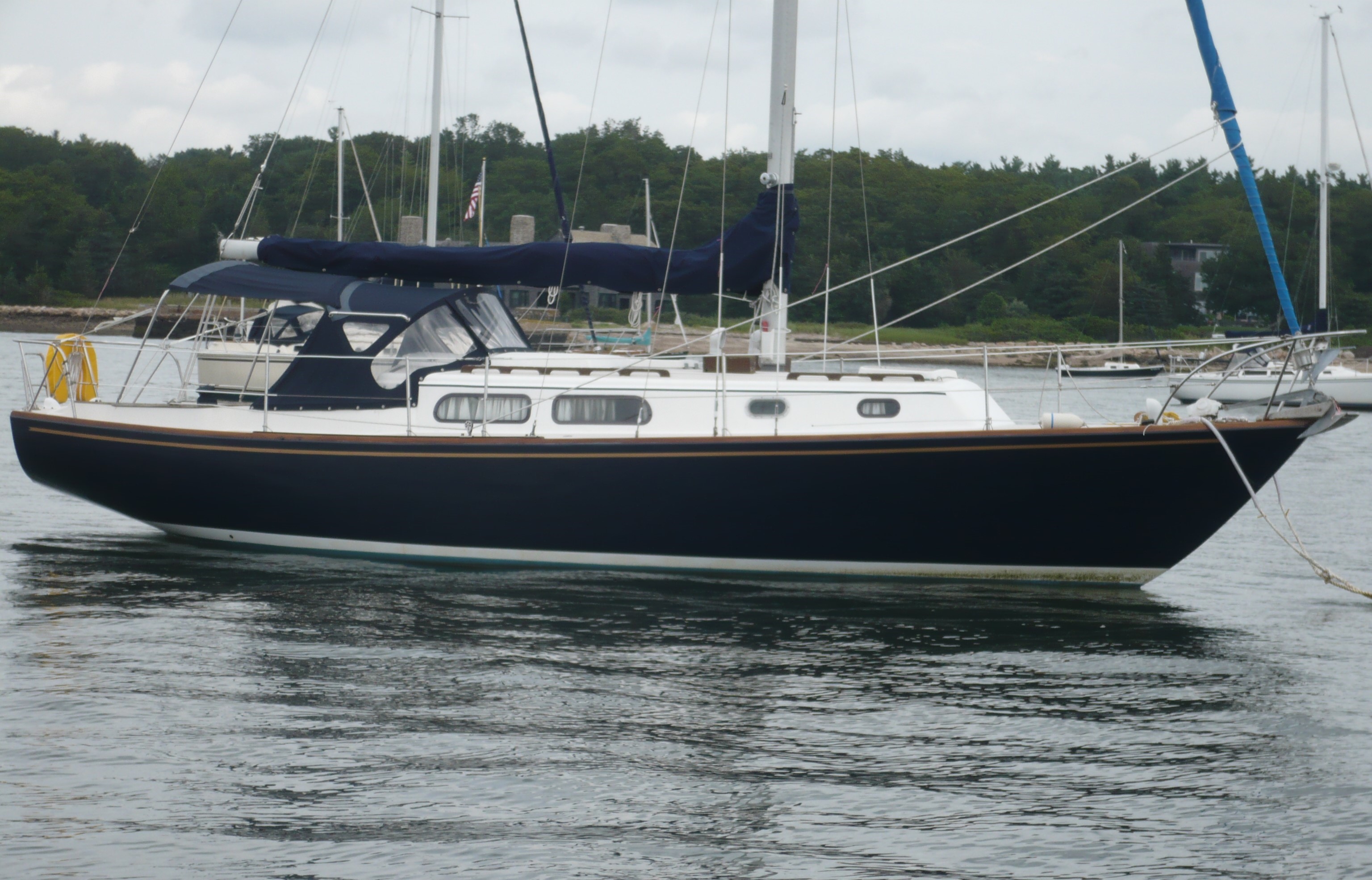 1975 Pearson 35ft Cruising Sloop